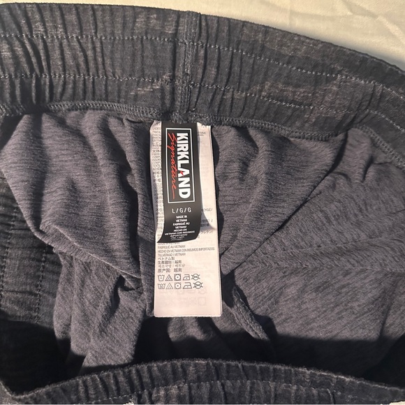 Kirkland Ladies Jogger Pants - Picture 3 of 3